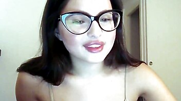 Tease ass webcam teen, big tit teen tease webcam, bootylicious webcam, booty teen webcam, fem spanking